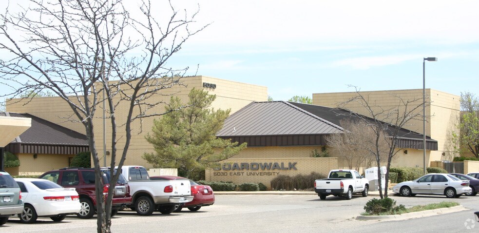 5030 E University Blvd, Odessa, TX à louer - Photo de l’immeuble – Image 2 sur 3