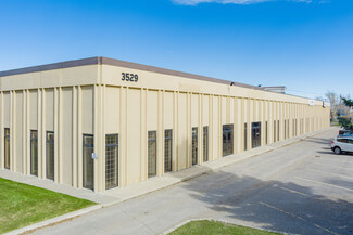 Plus de détails pour 3529 12th St NE, Calgary, AB - Industriel/Logistique à louer
