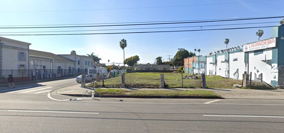 4921 S Figueroa St, Los Angeles, CA à vendre - Photo de l’immeuble – Image 3 sur 12