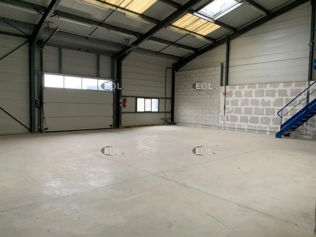 Local d’activités dans Sérignan-du-Comtat à louer Photo de l’immeuble– Image 1 sur 7