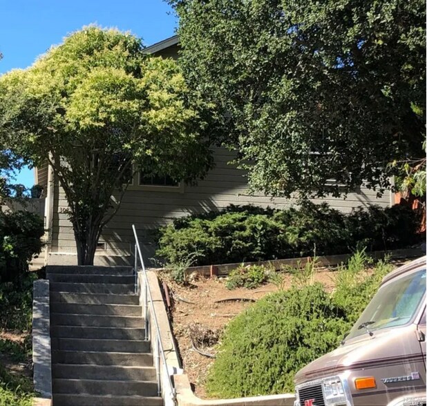 308 Florida St, Vallejo, CA à vendre - Photo de l’immeuble – Image 1 sur 18
