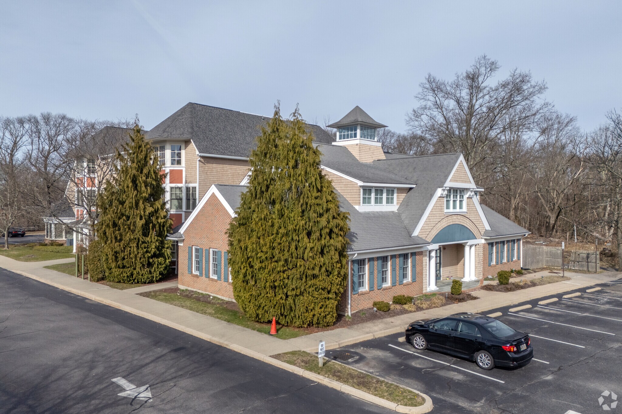 227 Centerville Rd, Warwick, RI à louer Photo principale– Image 1 sur 7