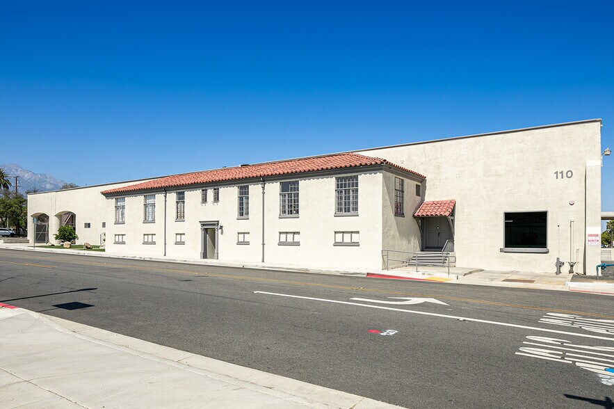 110 N Third Ave, Upland, CA à vendre - Photo de l’immeuble – Image 1 sur 18
