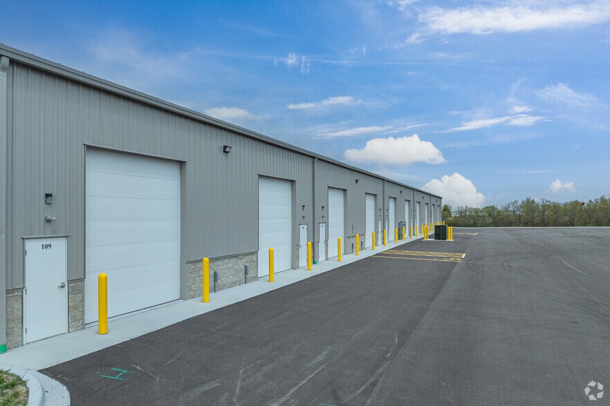 6340-6350 Emerald Pky, Monee, IL à louer - Photo de l’immeuble – Image 2 sur 5