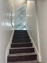 547 Main St, Hyannis, MA à louer Photo intérieure– Image 2 sur 5