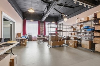 6 Chestnut St, Amesbury, MA à louer Photo intérieure– Image 1 sur 7