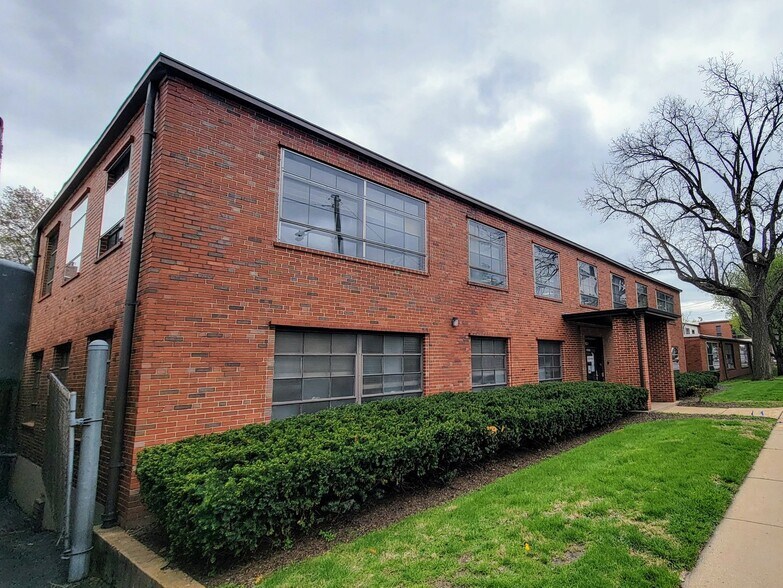 3622 Greenwood Blvd, Maplewood, MO à louer - Photo de l’immeuble – Image 2 sur 6