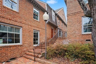 1024-1028 Washington St, Raleigh, NC à louer Photo de l’immeuble– Image 2 sur 21