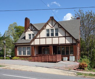 Plus de détails pour 118 NW Third Ave, Hickory, NC - Bureau à vendre
