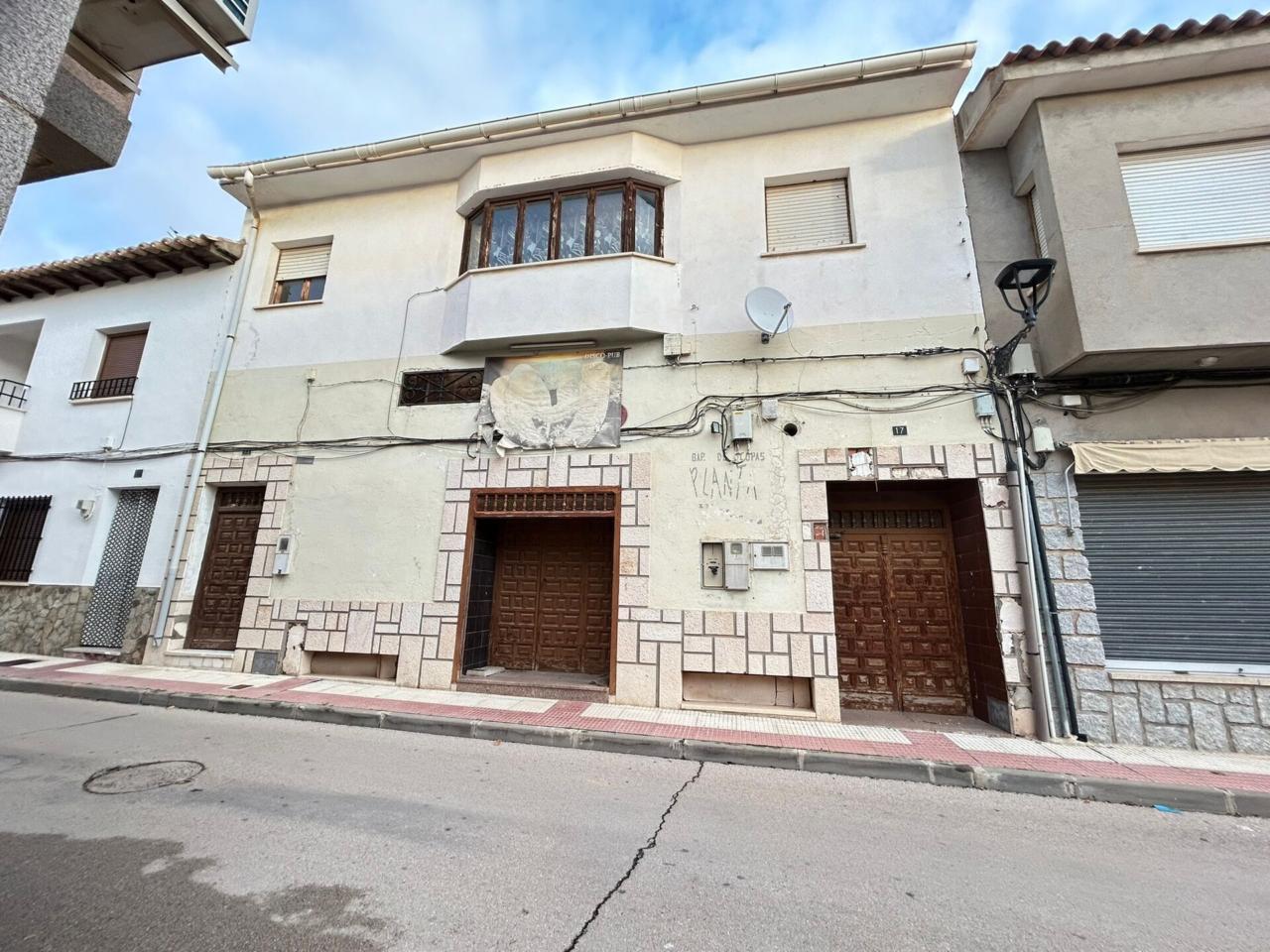 Immeuble residentiel dans Tembleque, Toledo à vendre Photo de l’immeuble– Image 1 sur 29