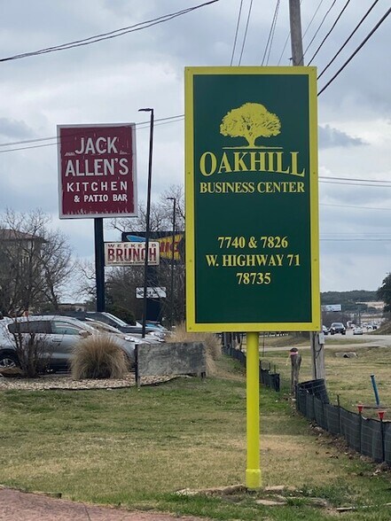 7740 W Highway 71, Austin, TX à louer - Photo de l’immeuble – Image 3 sur 4