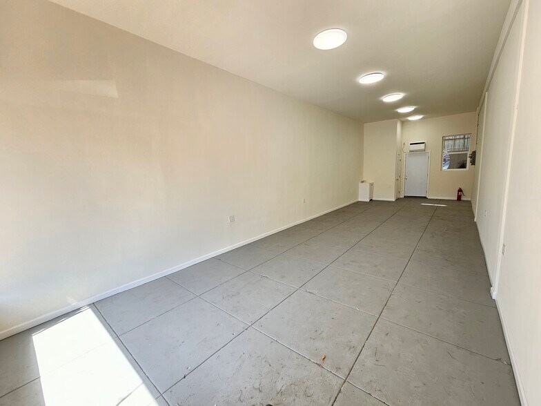 5865-5871 Melrose Ave, Los Angeles, CA à louer - Photo de l’immeuble – Image 2 sur 8