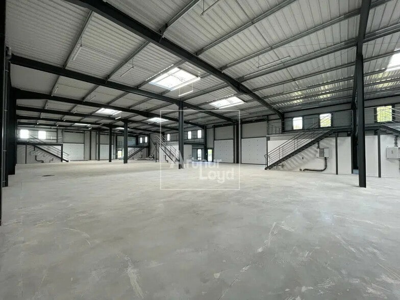 Local d’activités dans Melun à louer - Photo intérieure – Image 2 sur 7