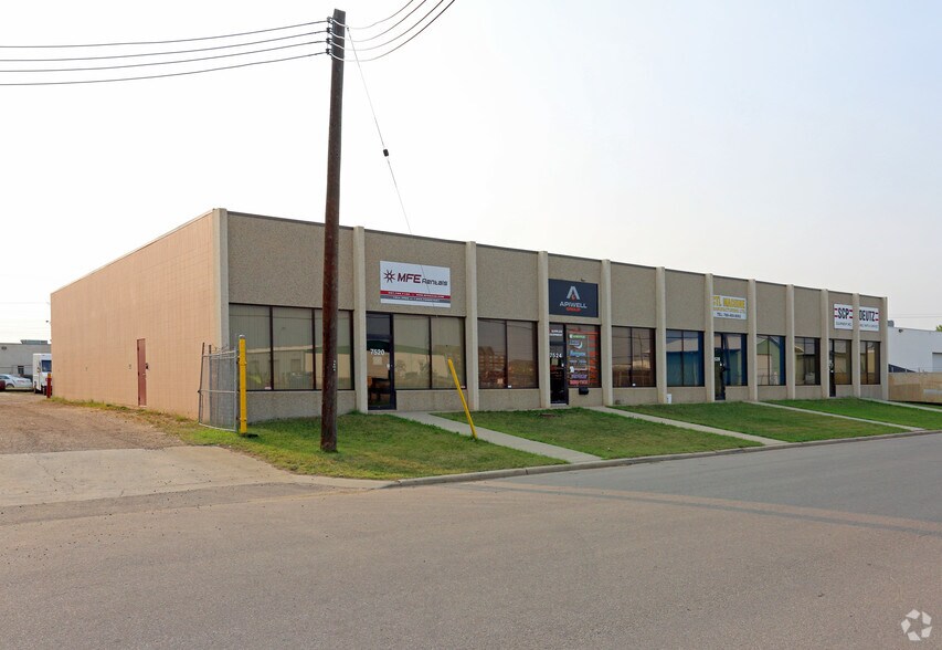7520 49 St NW, Edmonton, AB à louer - Photo de l’immeuble – Image 3 sur 4