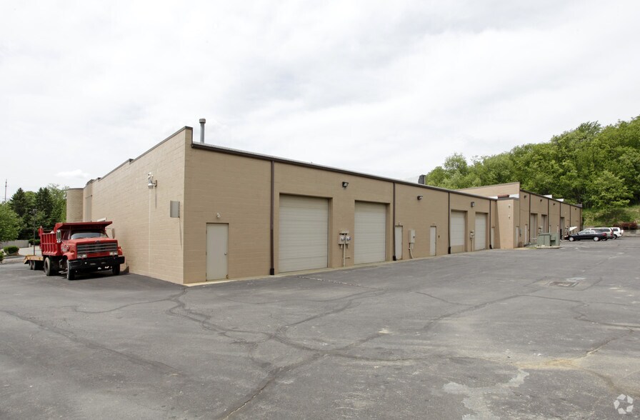 150 Lake Dr, Wexford, PA à louer - Photo de l’immeuble – Image 2 sur 5