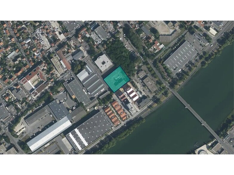 112 Quai De Bezons, Argenteuil à louer - Photo de l’immeuble – Image 3 sur 5