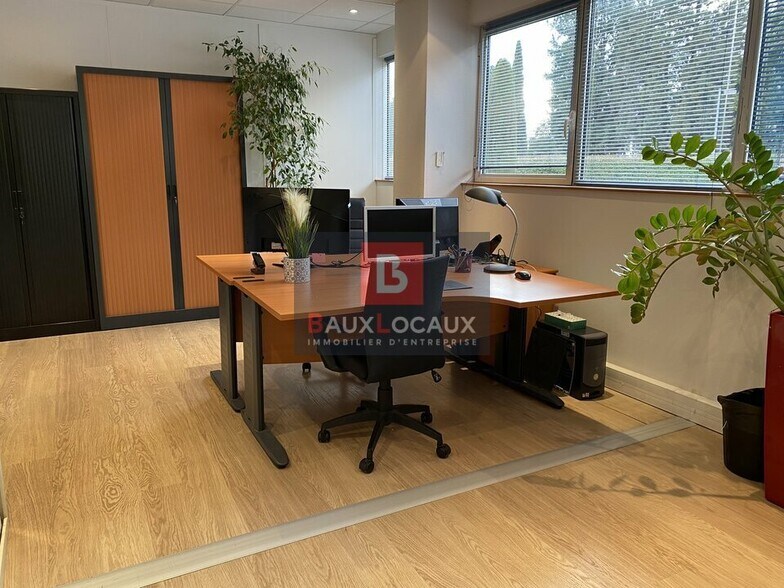 Bureau dans Avignon à louer - Photo intérieure – Image 2 sur 10