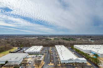 1725 Shelby Oaks Dr N, Memphis, TN - Vue aérienne  vue de carte - Image1