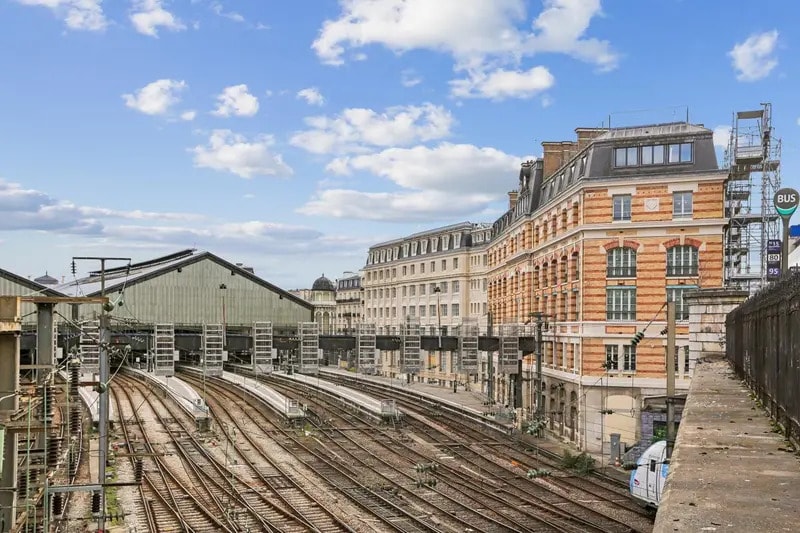 42-44 Rue De Rome, Paris à louer - Photo de l’immeuble – Image 2 sur 20