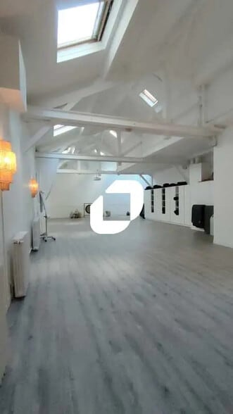 Bureau dans Paris à louer - Photo de l’immeuble – Image 2 sur 7