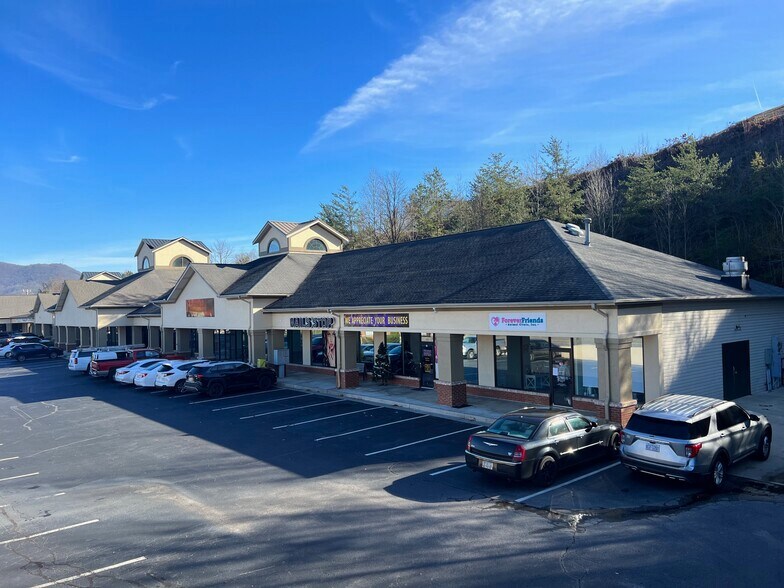 1620 Highway 76 W, Hiawassee, GA à louer - Photo de l’immeuble – Image 2 sur 21