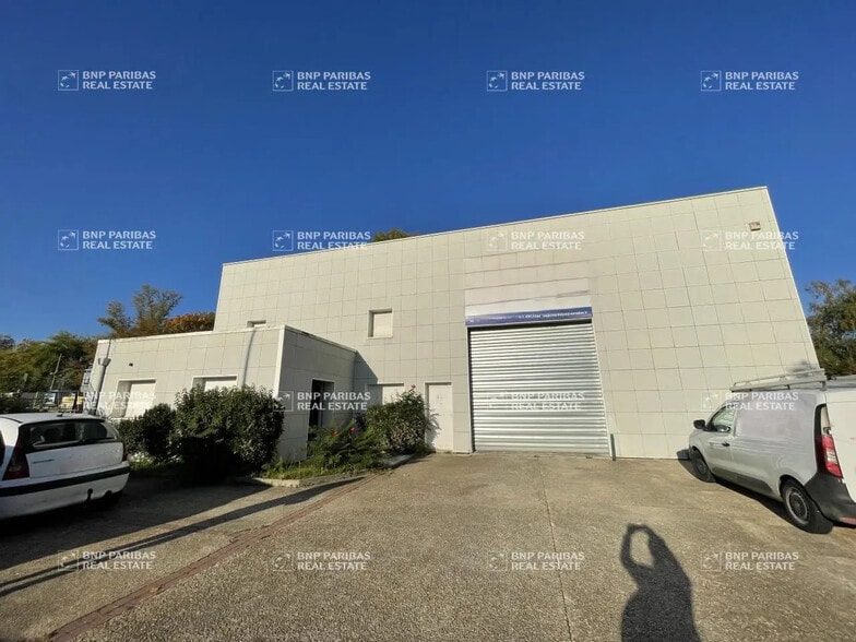 Local d'activités dans Saint-Jean-de-Braye à vendre - Photo de l’immeuble – Image 2 sur 13