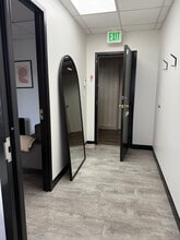 313 Park Ave, Falls Church, VA à louer Photo de l’immeuble– Image 1 sur 8