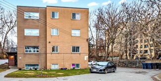 Plus de détails pour 4 Newbold Av, Toronto, ON - Logement à vendre