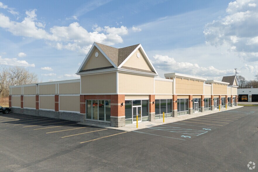 5287 Transit Rd, Depew, NY à louer - Photo de l’immeuble – Image 3 sur 7