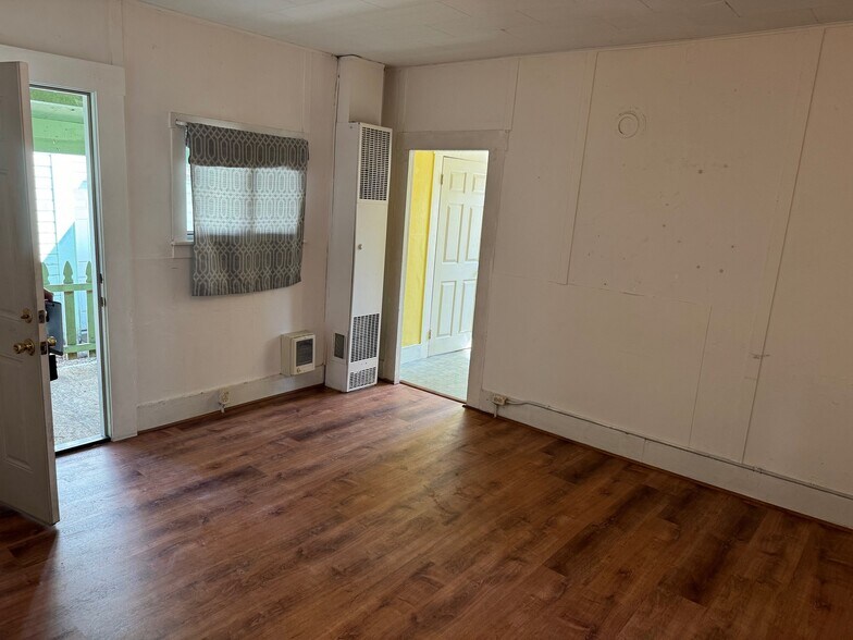 490 W 4th Ave, Eugene, OR à vendre - Photo intérieure – Image 3 sur 7