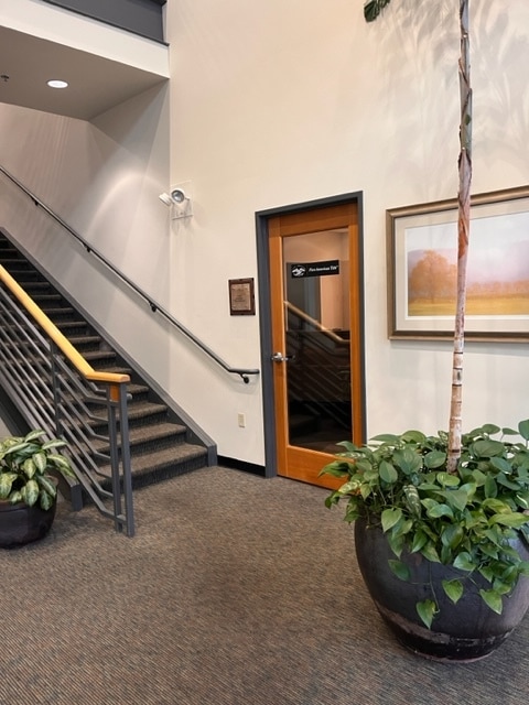 11641 Blocker Dr, Auburn, CA à louer Hall d’entrée– Image 1 sur 9