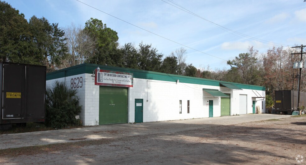 8629 Philips Hwy, Jacksonville, FL à vendre - Photo principale – Image 1 sur 3