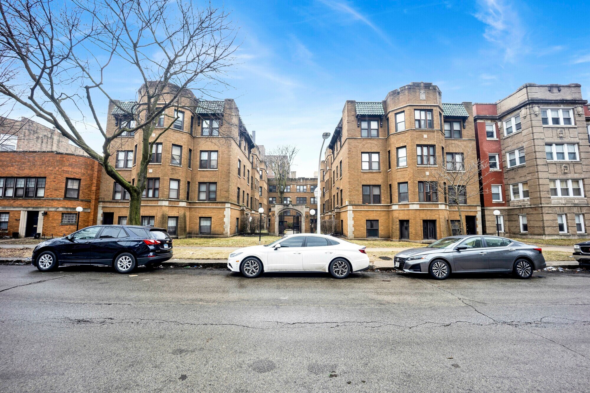 6920-6930 S Oglesby Ave, Chicago, IL à vendre Photo principale– Image 1 sur 10