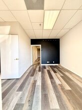 819 Whispering Pines Ln, Grass Valley, CA à louer Photo intérieure– Image 2 sur 17