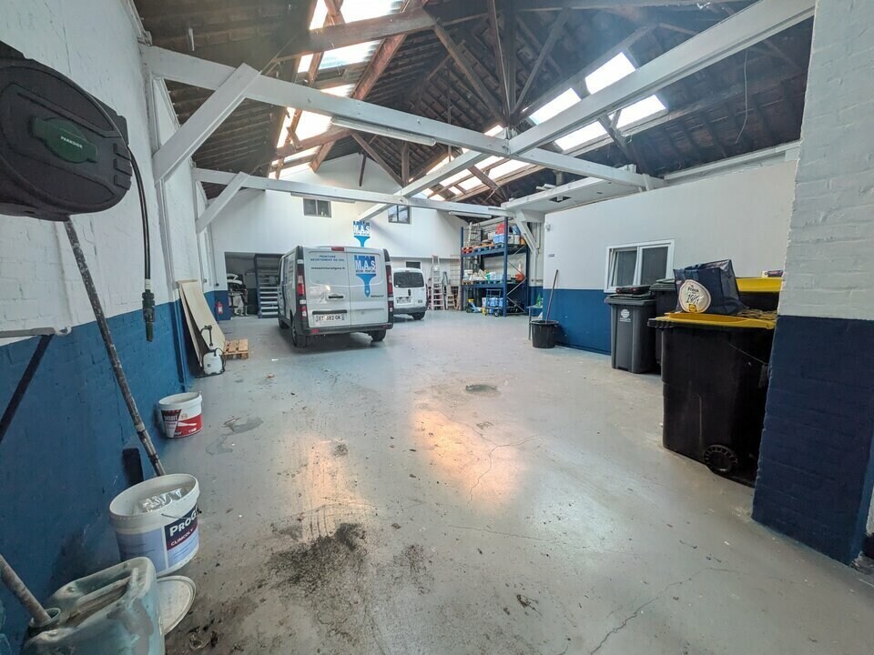 Local d'activités dans Elbeuf à vendre Photo intérieure– Image 1 sur 6