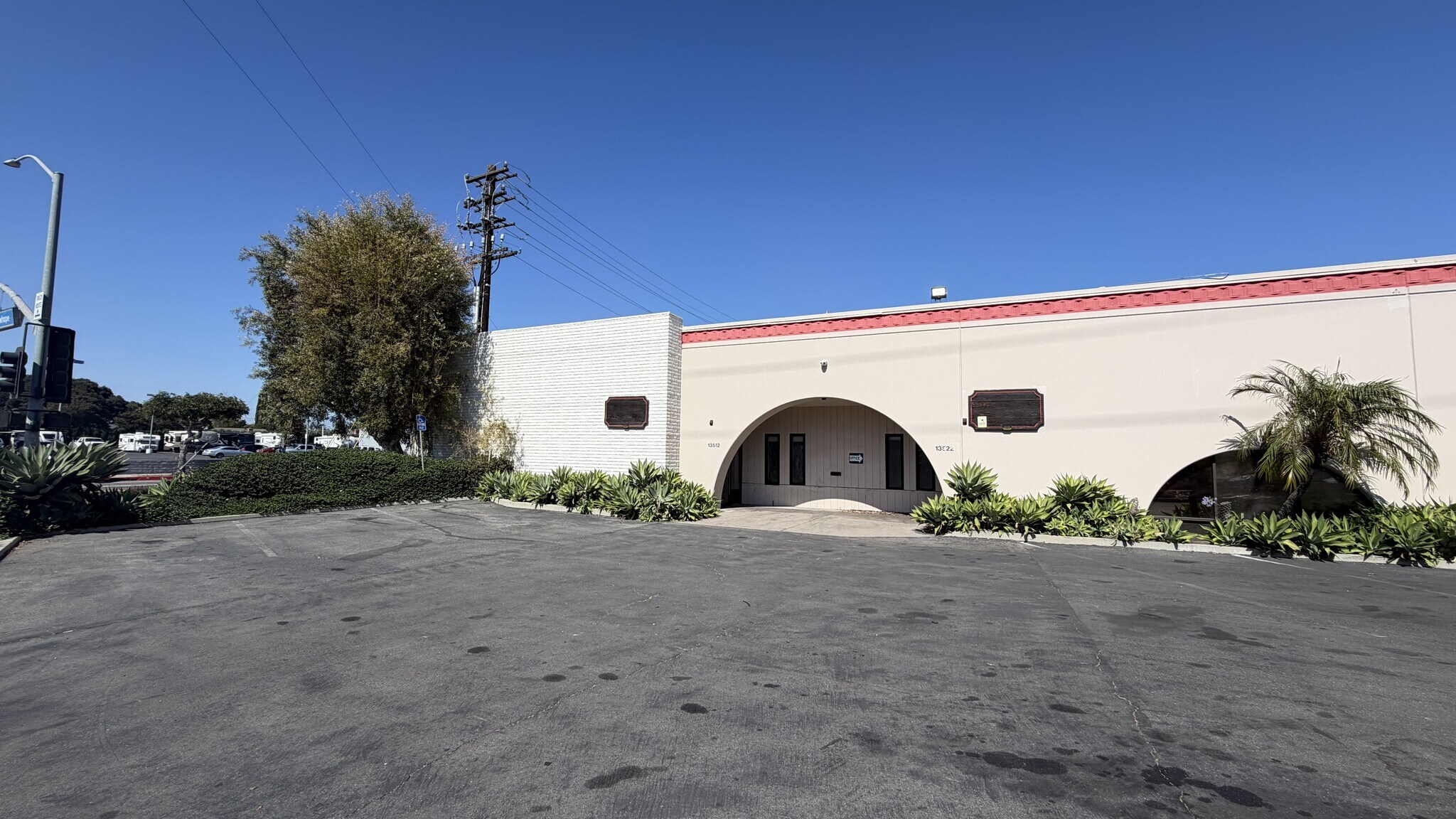 13512-13522 Newhope St, Garden Grove, CA à louer Photo de l’immeuble– Image 1 sur 5