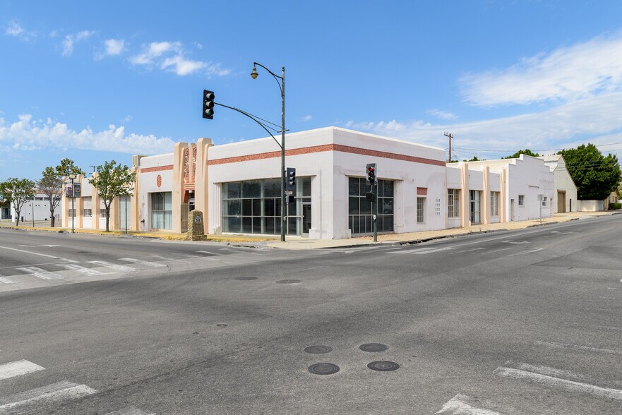 1185 E Main St, Santa Paula, CA à vendre - Photo de l’immeuble – Image 1 sur 13