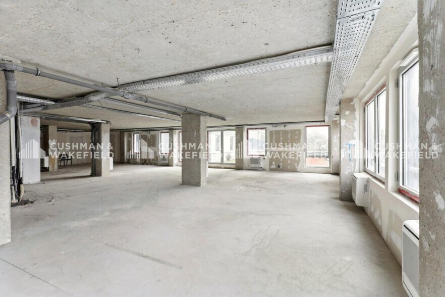Bureau dans Suresnes à louer - Photo de l’immeuble – Image 3 sur 15