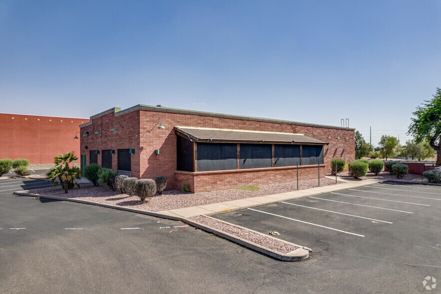 2710-2734 W Bell Rd, Phoenix, AZ à louer - Photo de l’immeuble – Image 3 sur 17