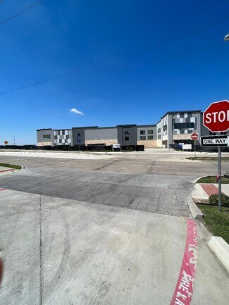 Plus de détails pour 2901 Miles Rd, Sachse, TX - Bureau/Local commercial à louer