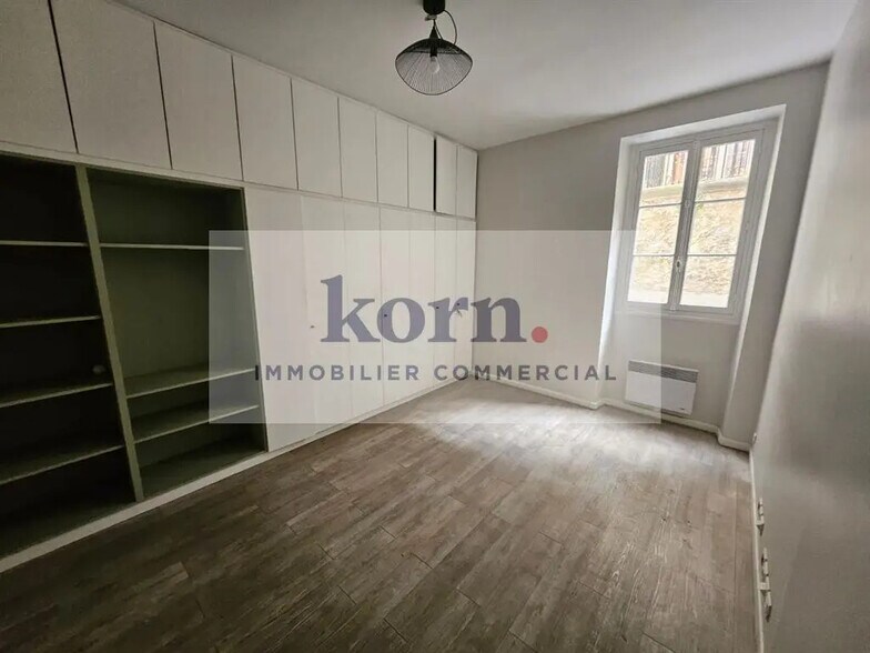Bureau dans Paris à vendre - Photo de l’immeuble – Image 3 sur 9