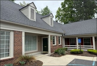 Plus de détails pour 31884 Northwestern Hwy, Farmington Hills, MI - Bureau à vendre