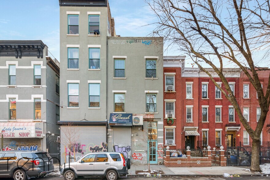 1093 Putnam Ave, Brooklyn, NY à louer - Photo de l’immeuble – Image 3 sur 17