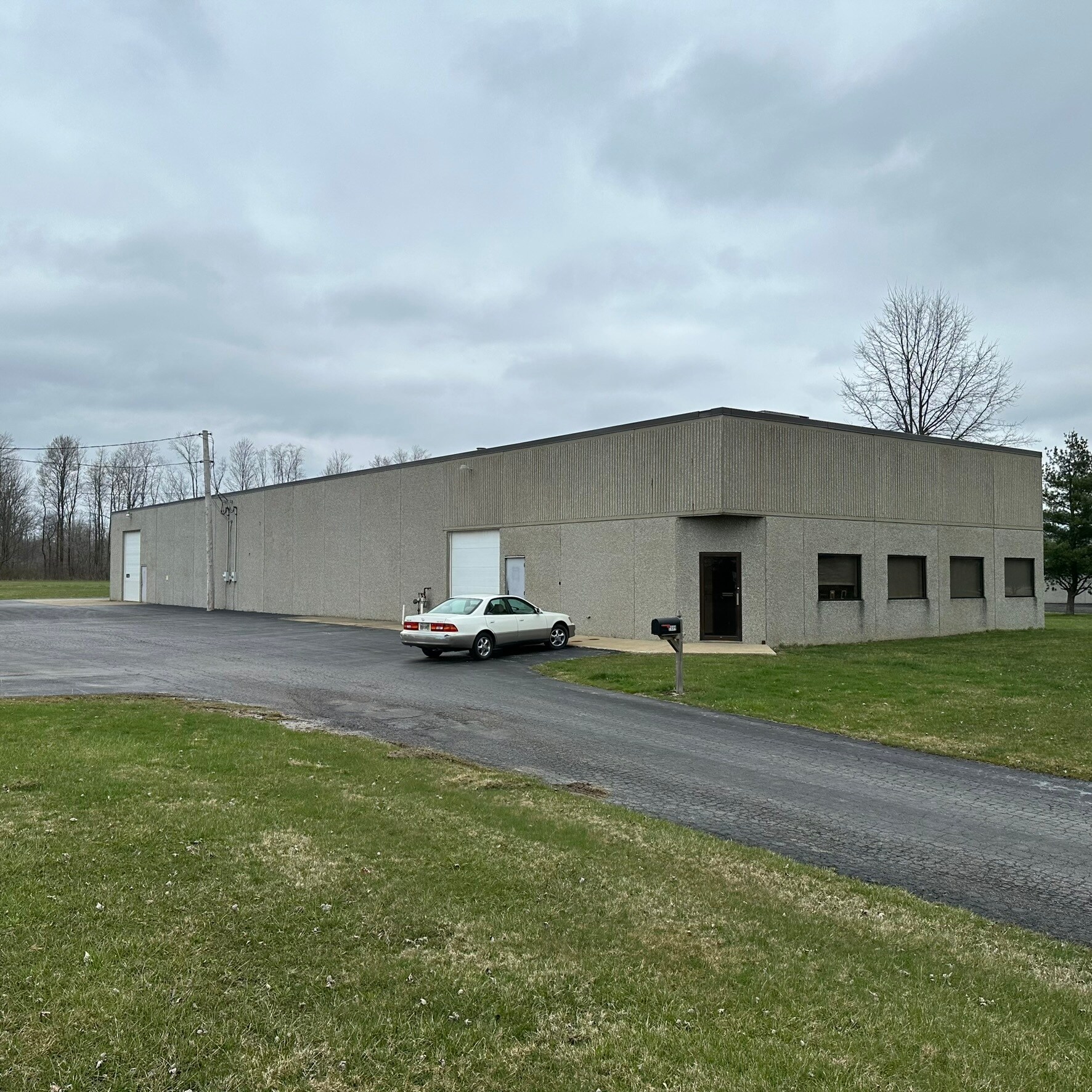 2899 Industrial Park Dr, Austinburg, OH à vendre Photo principale– Image 1 sur 9