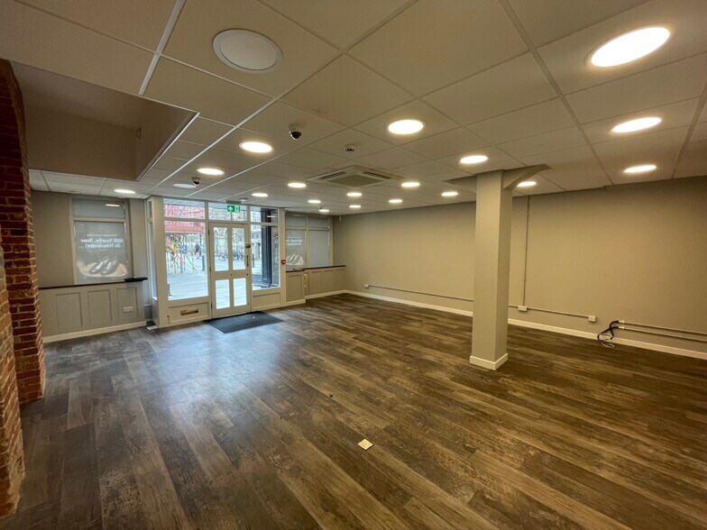 6-7 Queen St, Salisbury à louer - Photo de l’immeuble – Image 3 sur 3