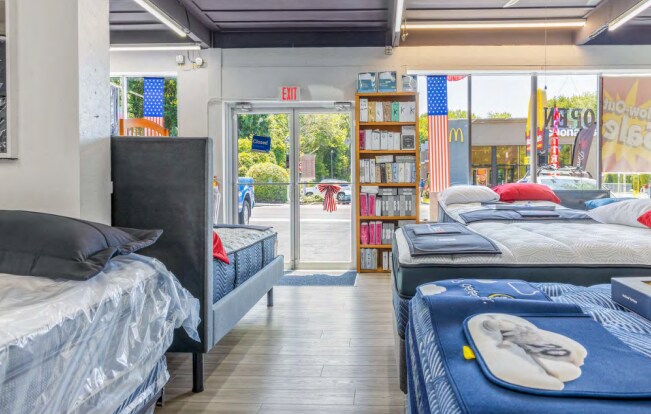 520 Pleasant St, Attleboro, MA à vendre - Photo intérieure – Image 3 sur 6