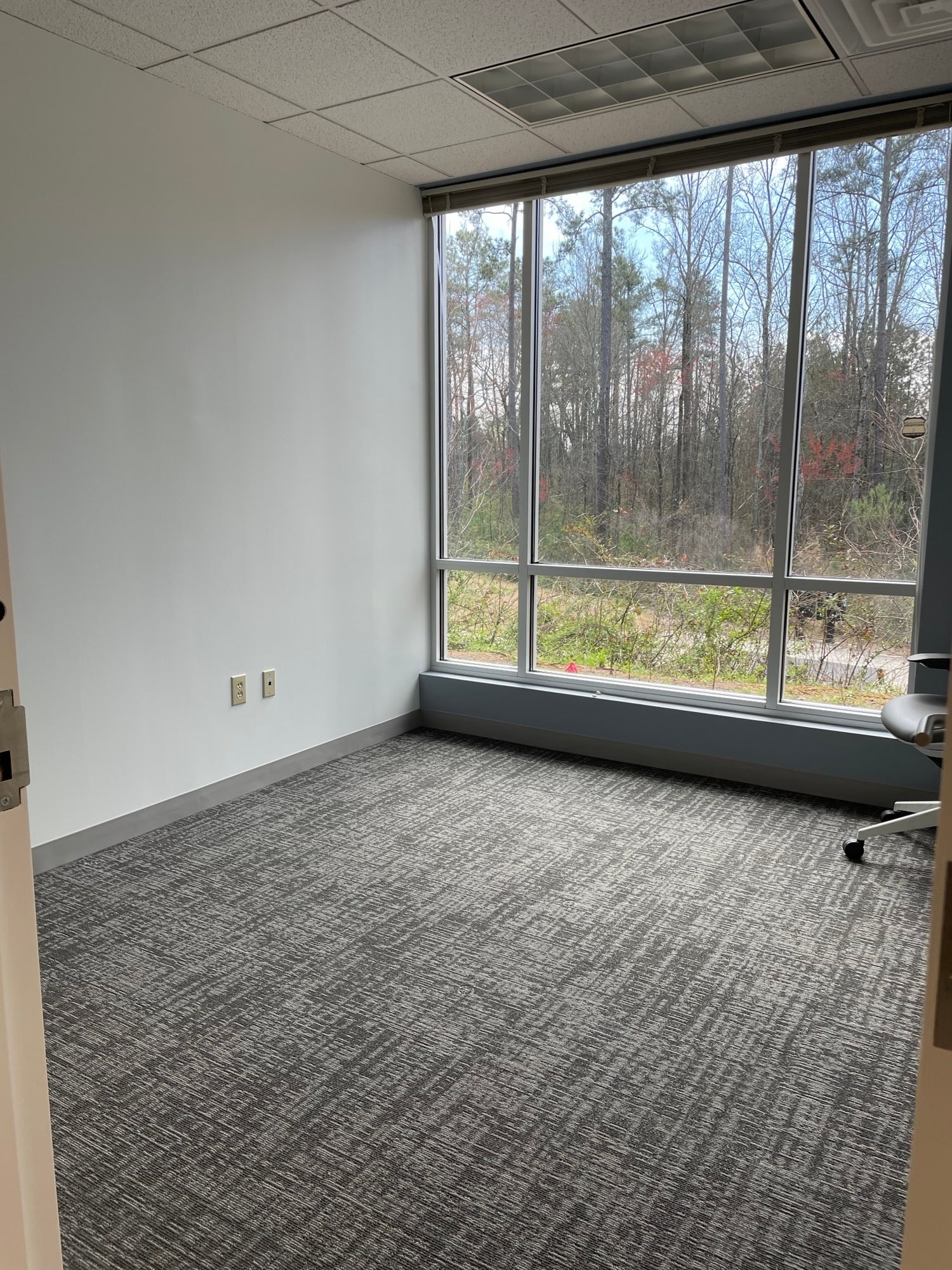 675 Mansell Rd, Roswell, GA à louer Photo intérieure– Image 1 sur 5