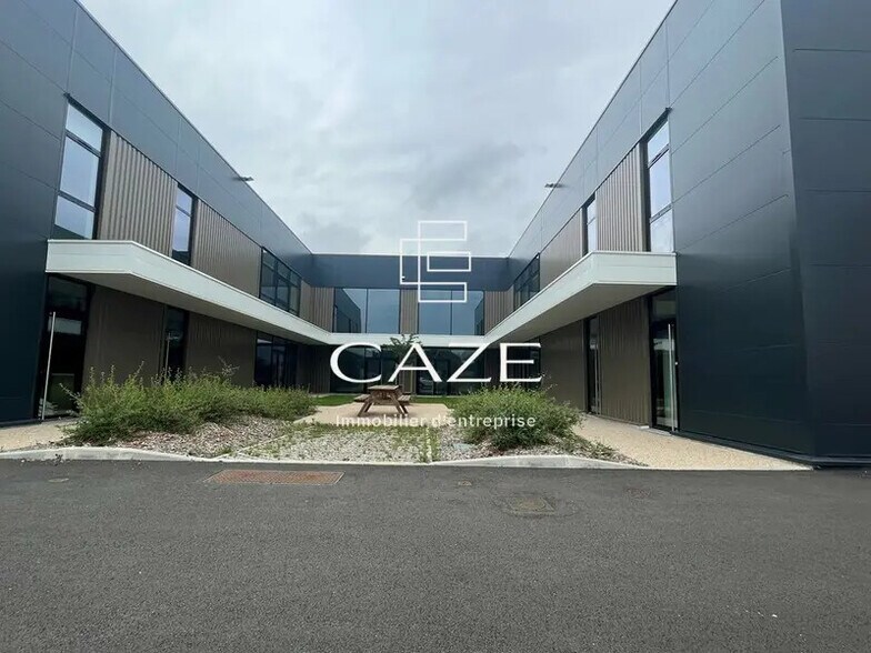 Industriel/Logistique dans Mérignac à louer - Photo de l’immeuble – Image 3 sur 10