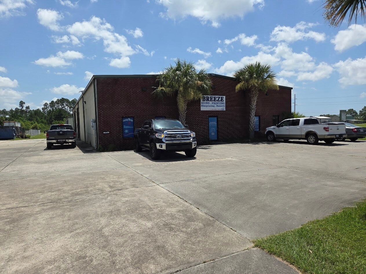 9112 Hard Dr, Foley, AL à vendre Photo de l’immeuble– Image 1 sur 12