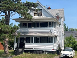 Plus de détails pour 13815 Shaw Ave, East Cleveland, OH - Logement à vendre